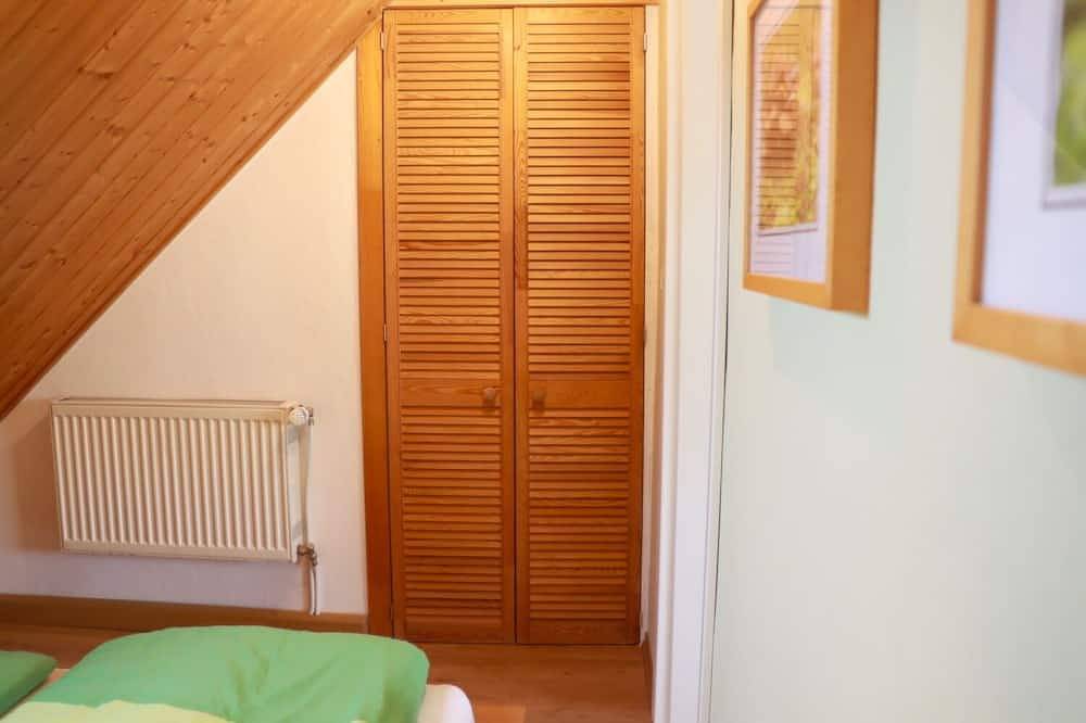 Ganze Wohnung, Cozy holiday apartment in the Upper Ore Mountains for 2-4 people. in Crottendorf, Erzgebirge
