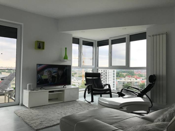 Gîte pour 4 personnes, avec balcon ainsi que jardin et piscine, animaux acceptés à Bucarest - 3