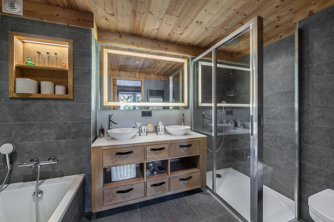 Appartement entier, Résidence Myrtille - Appartement 4 pièces 8 personnes (11) in Val-d'Isère, Parc National de la Vanoise