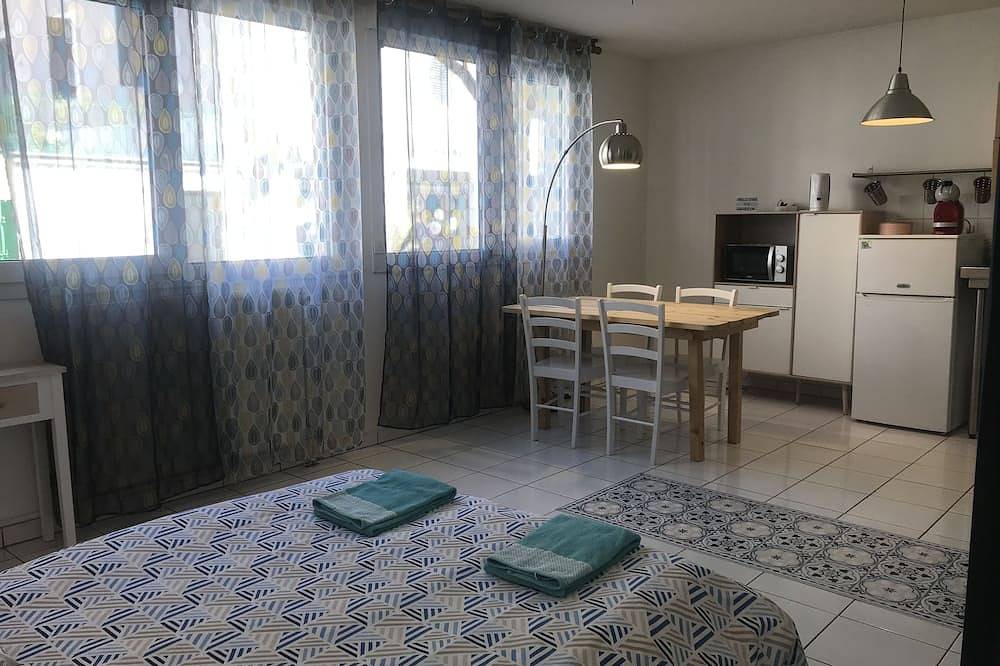 Apartamento entero, Gran estudio de 30 m2 en el centro de la ciudad y al lado del casco antiguo de Annecy. in Annecy, Región de Annecy