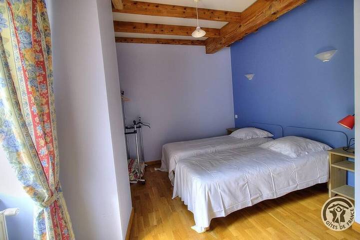 Location de vacances pour 12 personnes, avec jardin à Quincié-en-Beaujolais - 4