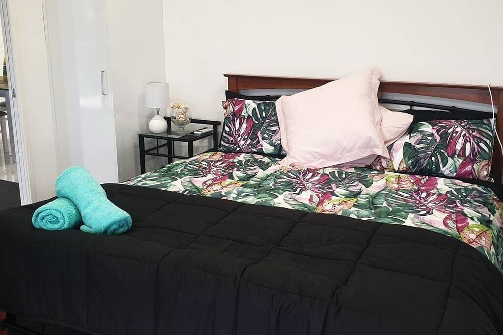 Holiday Apartment for 2 People in Seventeen Seventy, Queensland