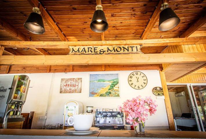 Location de vacances pour 5 personnes, avec vue et jardin, adapté aux familles à Serra-di-Ferro - 3