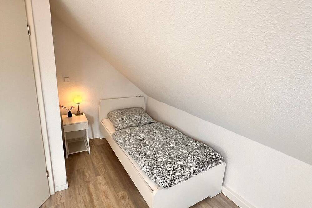 Ganze Wohnung, Mc Monti - Gießen Lich - Appartement/Fewo, Bad, Wc in Lich, Lahntal
