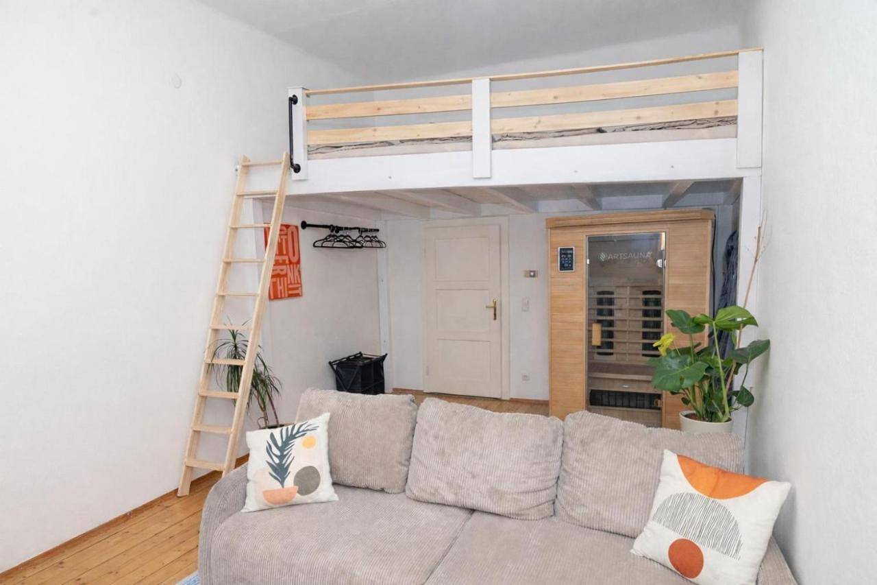 Ganze Wohnung, Stylish Old Town Apartment with Infrared Sauna in Linz, Linz-Wels