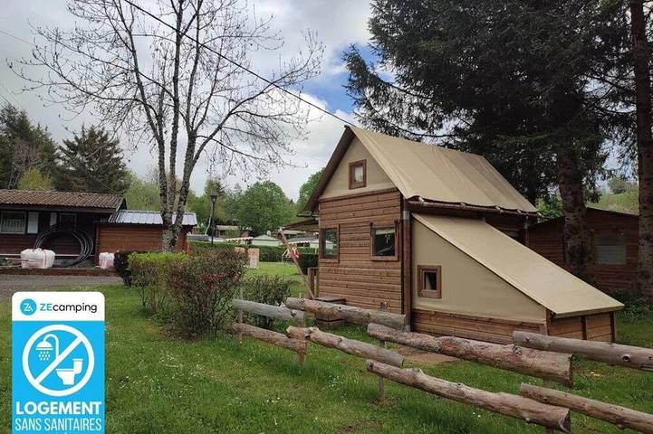 Camping 2 étoiles - ccbgade in La Tour-d'Auvergne, Parque Natural Regional Volcans d'Auvergne