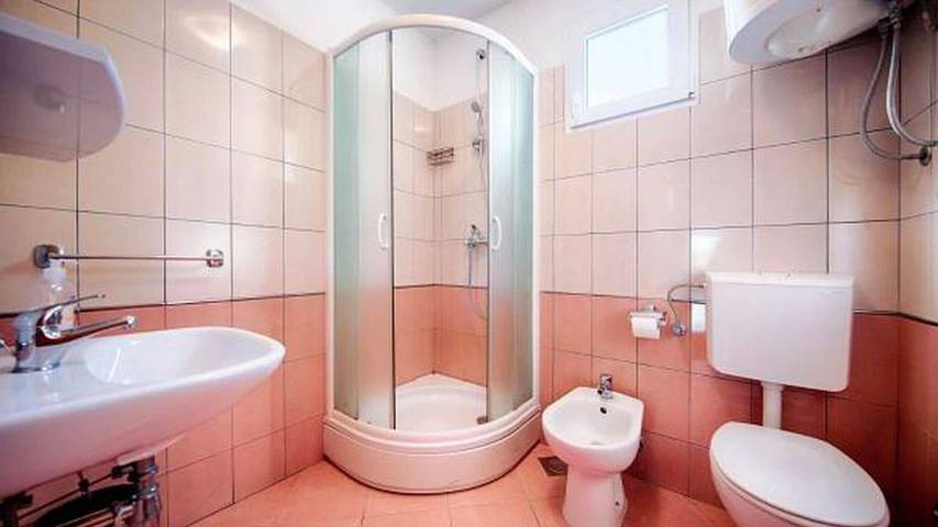 Gîte pour 3 personnes, avec balcon dans Lastovo - 4