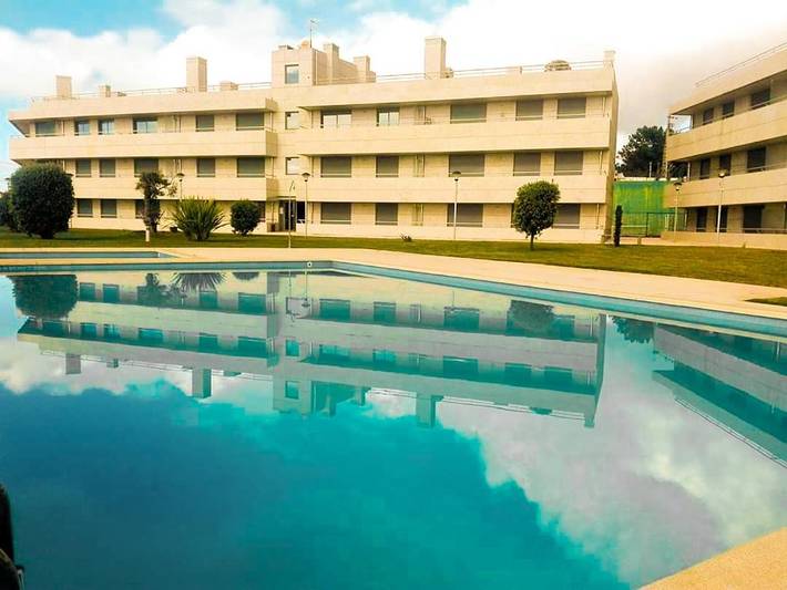 Casa de férias para 6 pessoas, com Varanda e Jacuzzi e ainda Terraço and Jardim em Praia da Amorosa
