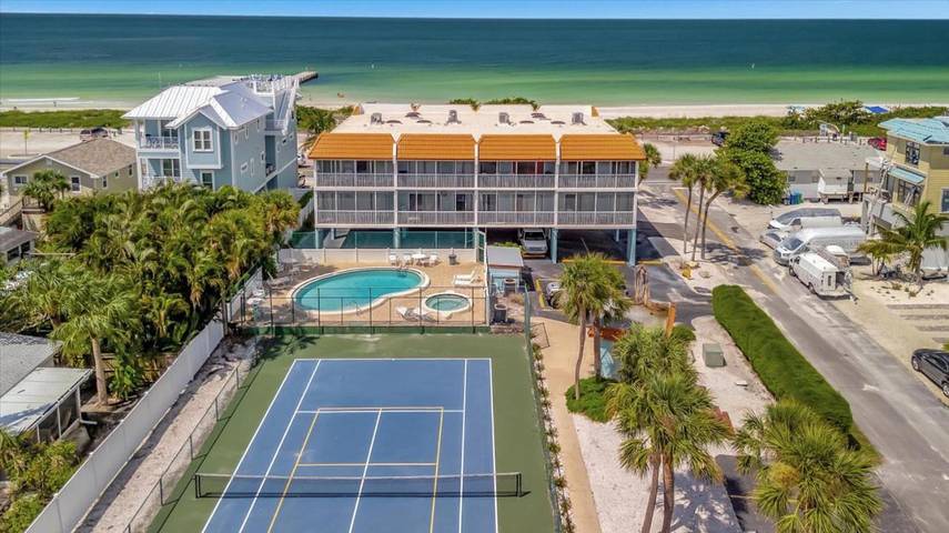 Ferienhaus für 6 Personen, mit Ausblick und Pool sowie Terrasse auf Anna Maria Island