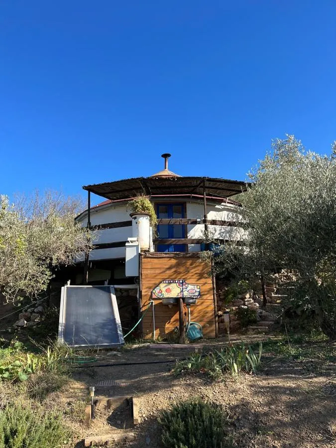 Tienda para 4 personas, con piscina y jardín además de vistas y terraza - 1