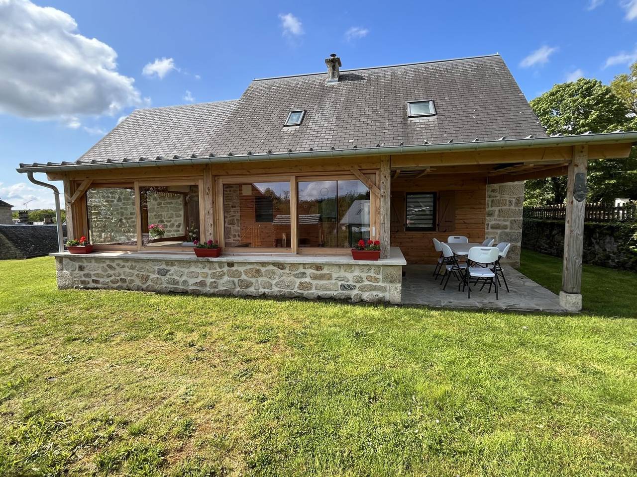 Gîte du Busatier, Gorges de la Dordogne in Marcillac-la-Croisille, Région de Tulle