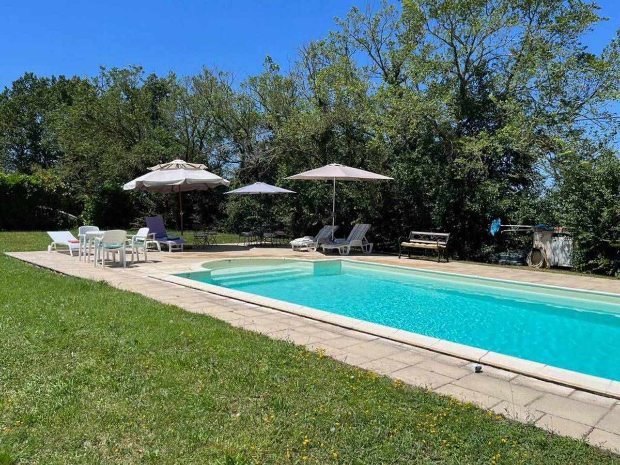 Charaktervolle Villa Le Paradis 4: Stil, Komfort, Ruhe & privater Pool in Saint-Frajou, Haute-Garonne