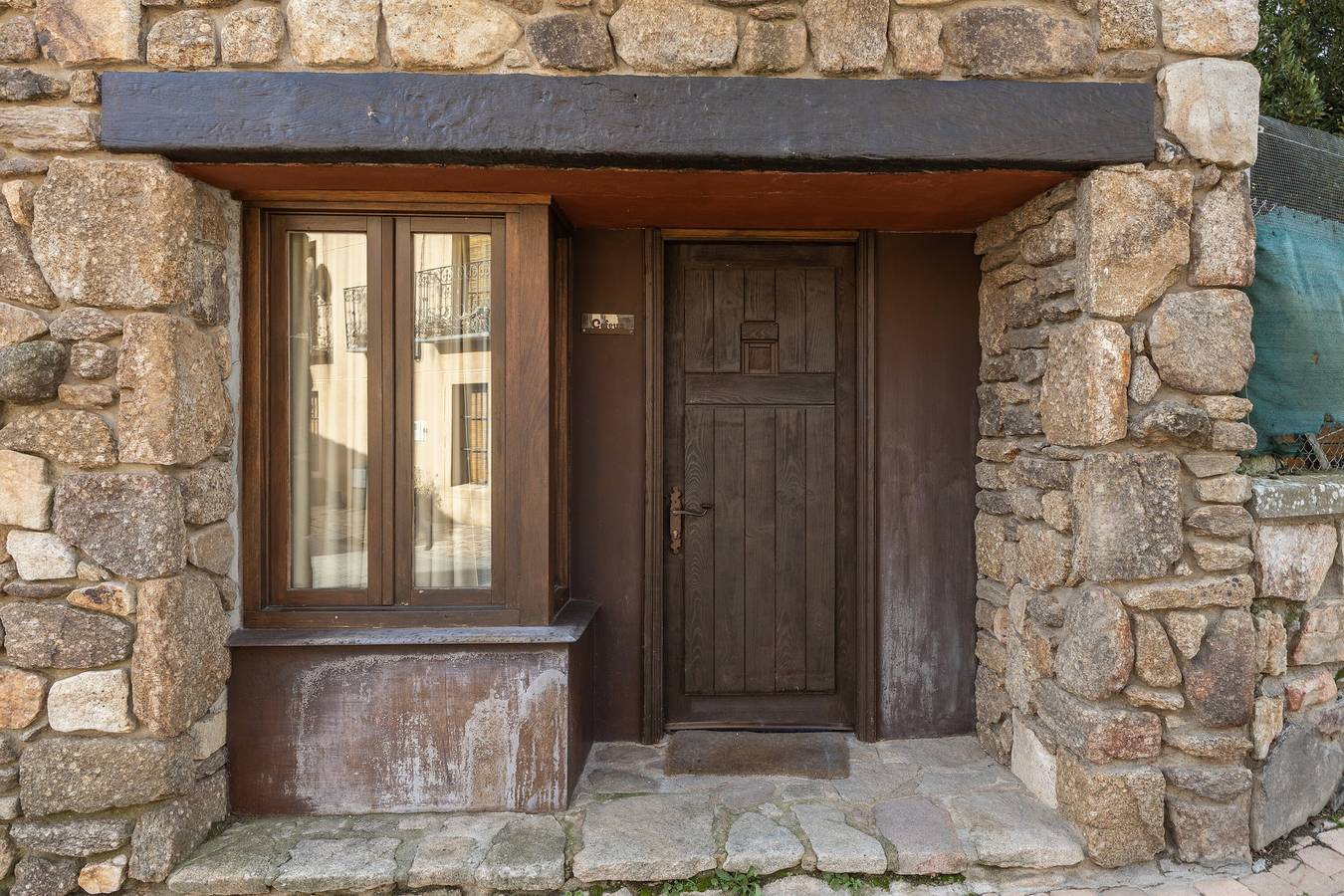 Landhaus 'Alojamiento Cepheus' mit Bergblick und Wi-Fi in Braojos, Madrid Province