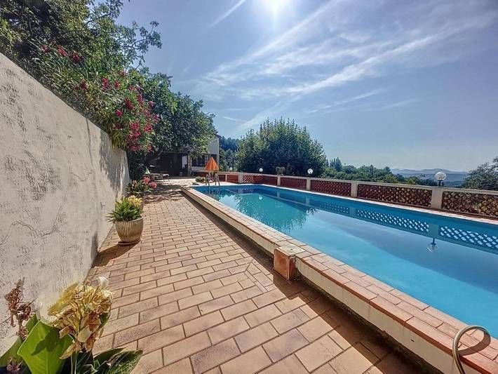 Casa de vacaciones para 6 personas, con piscina además de jardín y vistas - 1