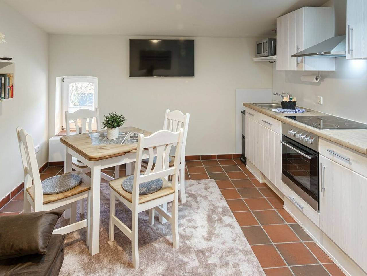 Ganze Ferienwohnung, Exklusive Posthornsuite für Naturliebhaber - Posthornsuite in Krakow am See, Naturpark Nossentiner/Schwinzer Heide