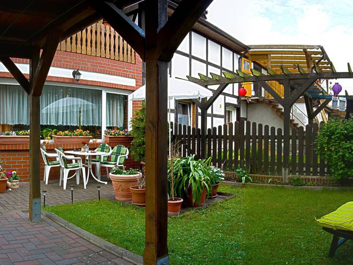 Ferienwohnung für 2 Personen, mit Garten und Terrasse in Röbel