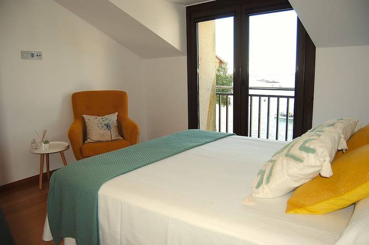 Pedraserrada House in A Illa de Arousa, Rías Baixas