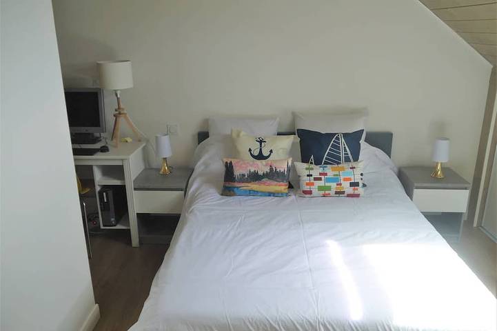 13K Apt Moines 39m²- Au calme,  vue sur les toits,  proche centre-ville in Vannes, Côte des Mégalithes