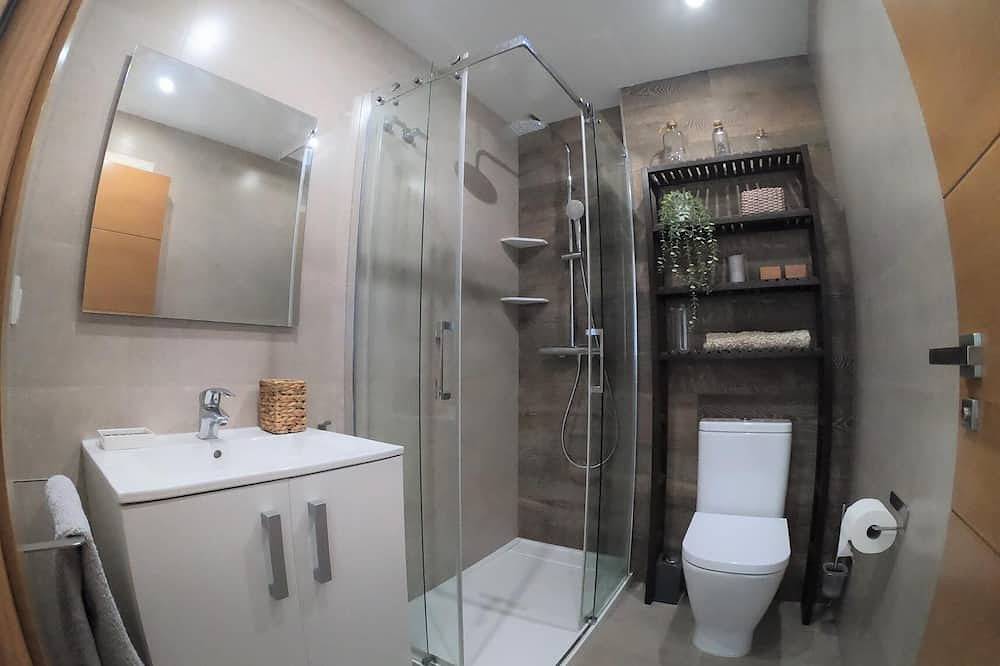 Entire apartment, Cala Major Sea‑View Work‑Retreat: Wifi & Parking in Cala Major, Palma