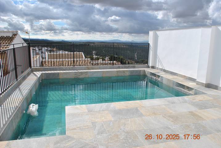 Casa rural para 8 personas, con balcón en Rute