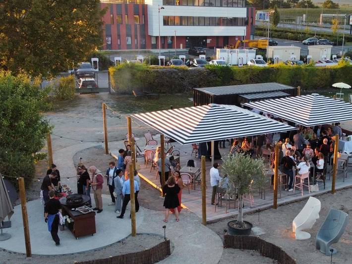 Hôtel pour 4 personnes, avec jardin et piscine à Tinqueux - 4