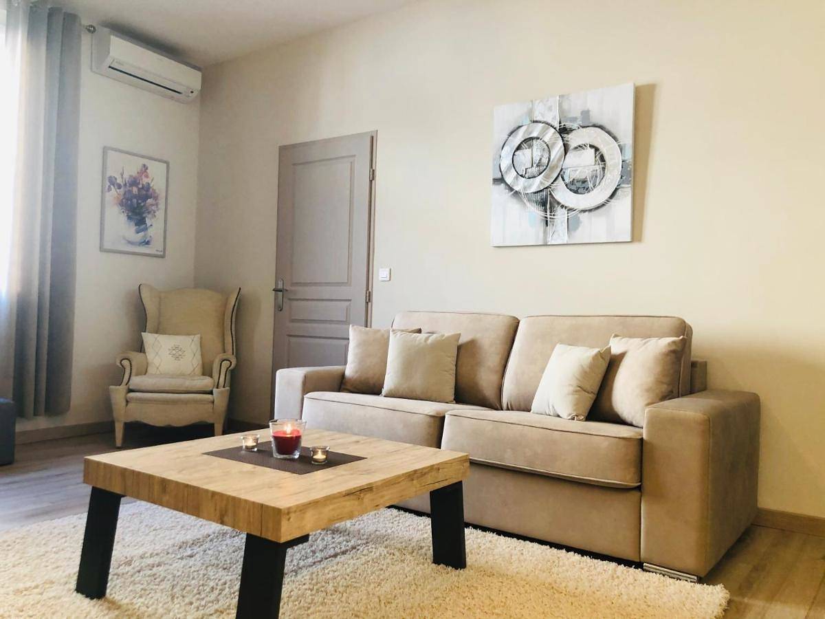 Appartement entier, Two-Bedroom Apartment in Cavaillon, Parc naturel régional du Luberon