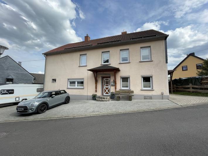 Ferienhaus für 6 Personen, mit Terrasse und Garten sowie Sauna in Abentheuer