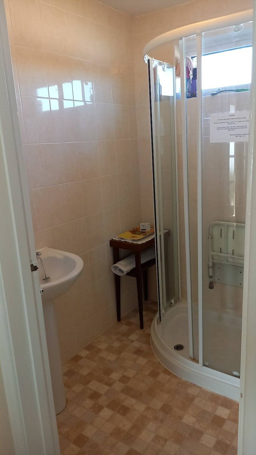 Frinton on Sea- 3bedroom-Petfriendly-Garden in Walton on the Naze, Essex