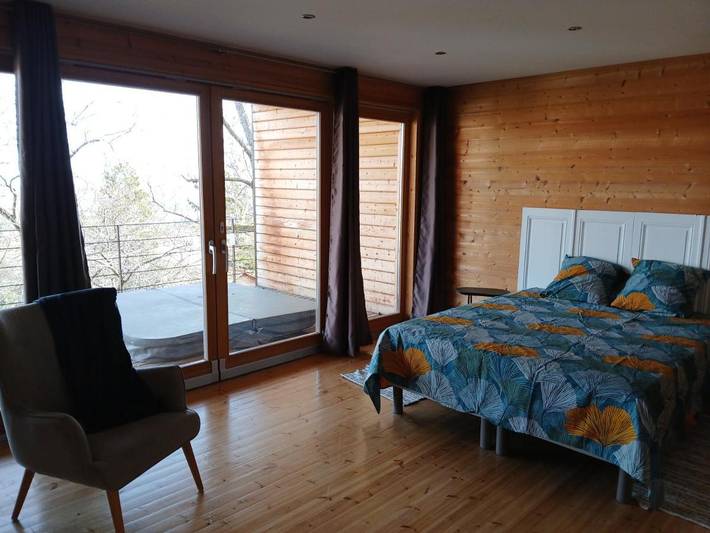 Location de vacances pour 4 personnes, avec jardin ainsi que vue et terrasse à Beaumont (Puy-de-Dôme)