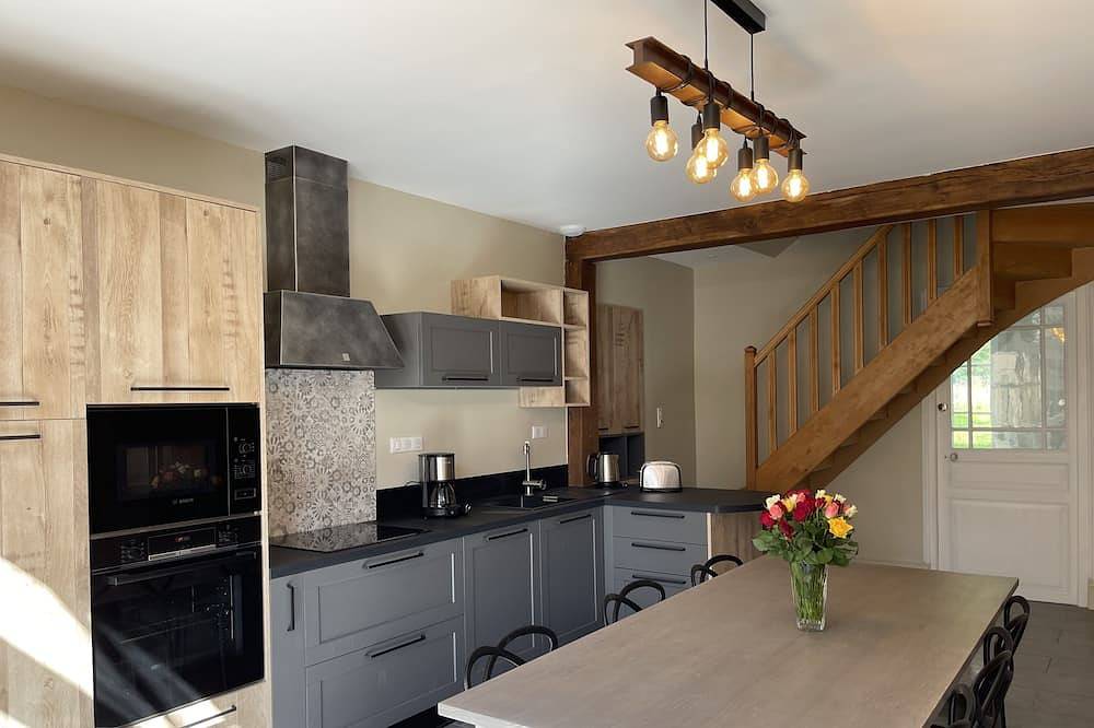 Villa voor 8 Personen in Mazerny, Ardennen