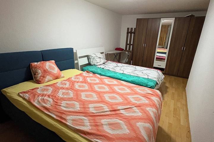 Ganze Wohnung, Sindel Living Apartments - serviced apartment with 1 Bed room with 2 double beds in Sindelfingen, Landkreis Böblingen