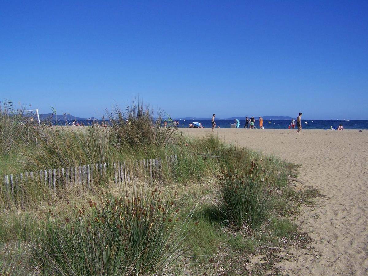 Appartement entier, Apartment - Ground Floor in Hyeres, Parc national de Port-Cros