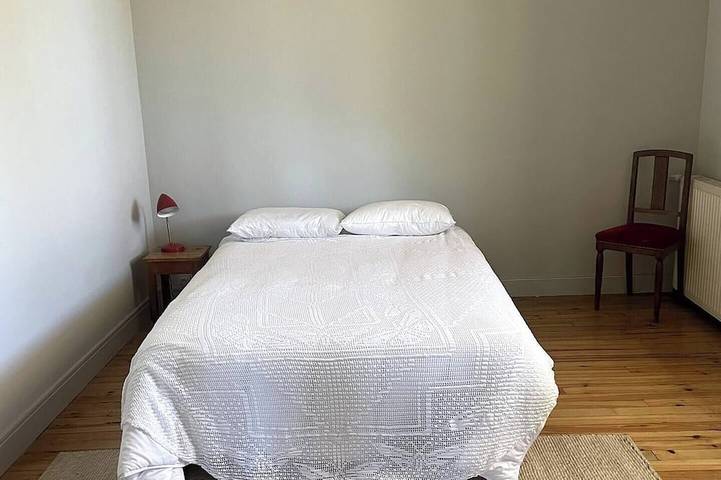 Spacious riverside getaway in Cahors, Quercy