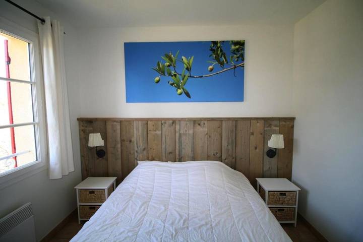 Location de vacances pour 11 personnes, avec piscine ainsi que vue et jardin, animaux acceptés à Saint-Pierre-de-Vassols - 4