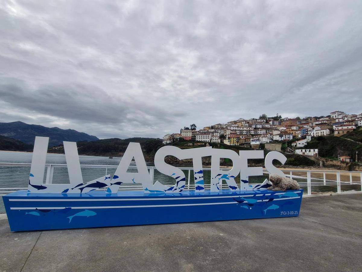 Apartamento entero, Studio Apartment with Sea View in Colunga, Costa Verde