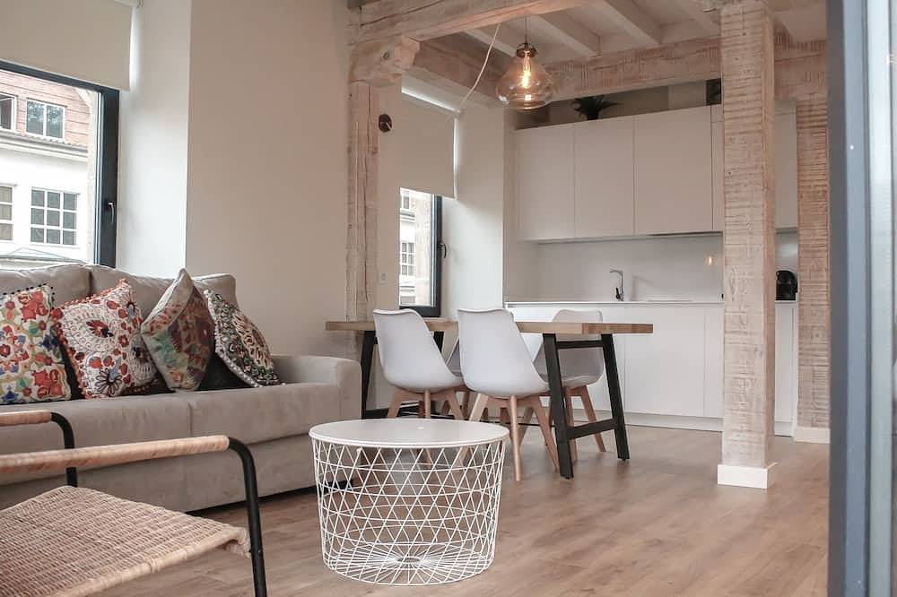 Ganze Wohnung, Apartment-Eigenes Badezimmer in Puente Viesgo, Kantabrische Küste