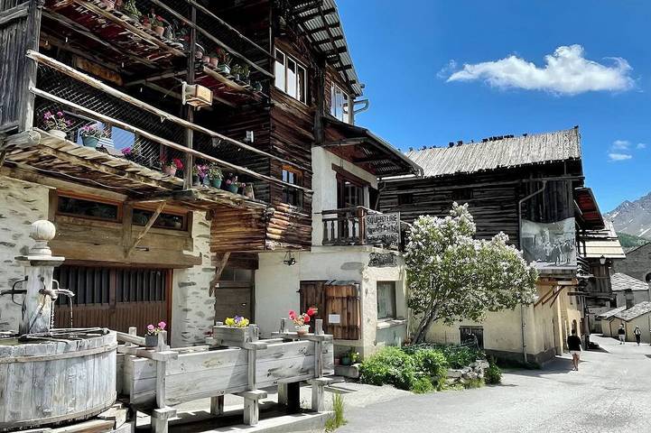 Ganze Wohnung, Casa-Marguerite centre St Véran cosy 3ch in Saint-Véran, Queyras