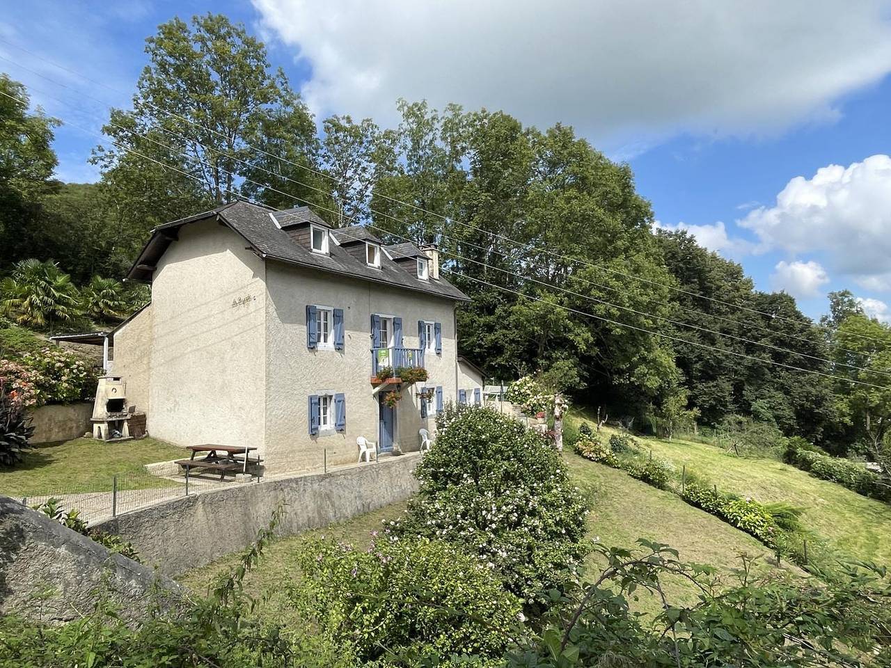 Gîte pour 6 Personnes dans Sainte-Colome, Région d'Oloron-Sainte-Marie