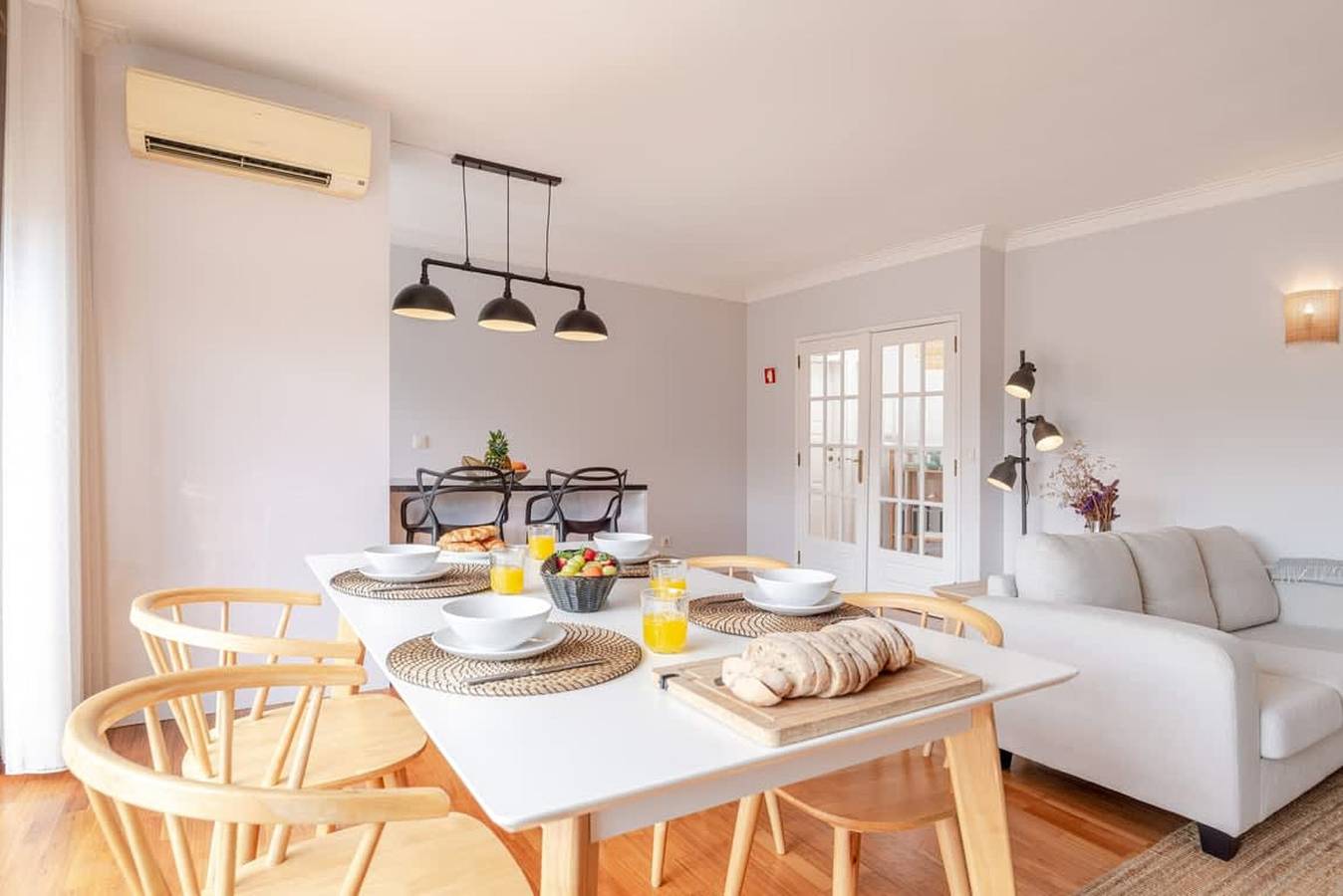 Appartement entier, Seaside Urban Retreat     5 min to Esposende Beach in Marinhas, Esposende