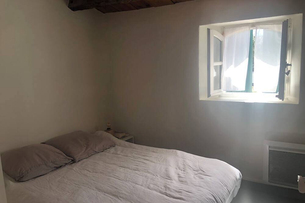 The leaning house in Loix, Isla de Ré