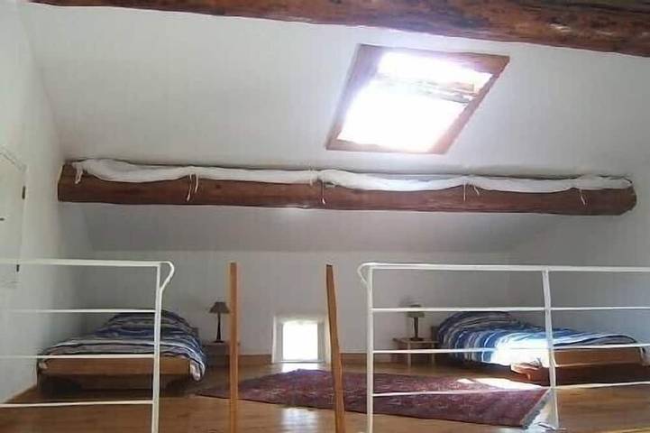 Gîte pour 4 personnes, avec jardin et piscine, animaux acceptés à Junas - 3