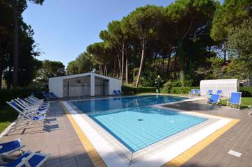 Gîte pour 6 personnes, avec jardin à Bibione