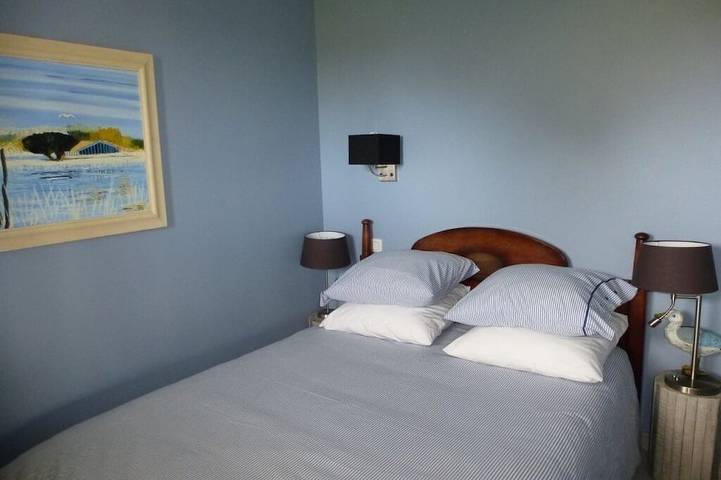 Villa bord de mer  50 m, Jacuzzi, Sauna, Kayak, Paddle, Vélos in Guissény, Région de Brest