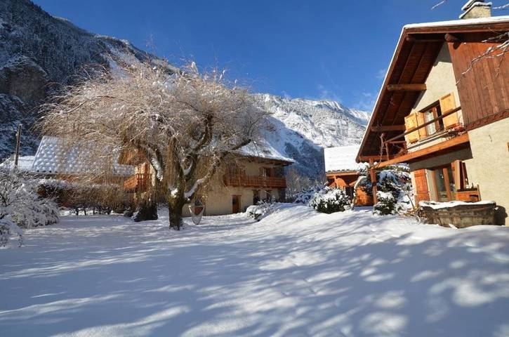 Chalet pour 7 personnes, avec jardin et vue à Le Bourg-d'Oisans - 2