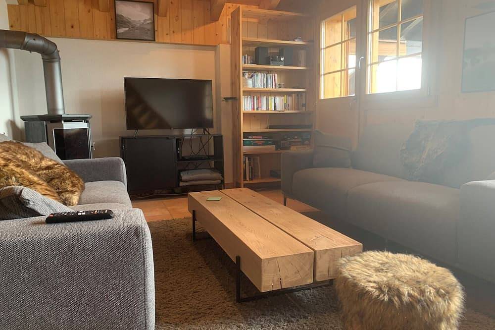 Ganze Wohnung, Aussen : 4-Zimmer-Duplex-Wohnung für 6 Personen, 2 Balkone nach Süden, schöne Aussicht -Innen : ca. in Saint Luc, Anniviers