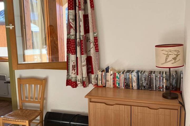 Gîte pour 4 personnes, avec balcon dans Office De Tourisme De Saint Sorlin D Arves - 3