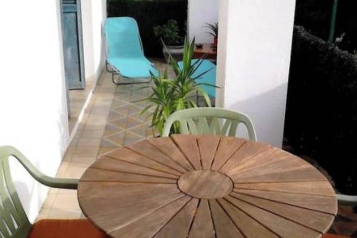 Appartement de vacances pour 4 personnes, avec balcon et jardin