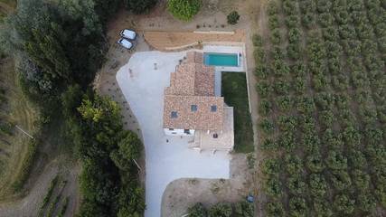 Gîte pour 17 personnes, avec balcon ainsi que jardin et piscine à Le Pègue