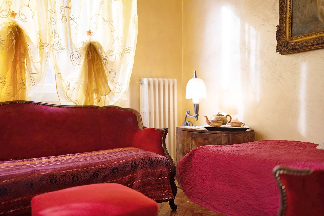 Entire apartment, Apartment 'Casa di Pina a Sanremo' with Balconies & Wi-Fi in San Remo, Sanremo Municipality