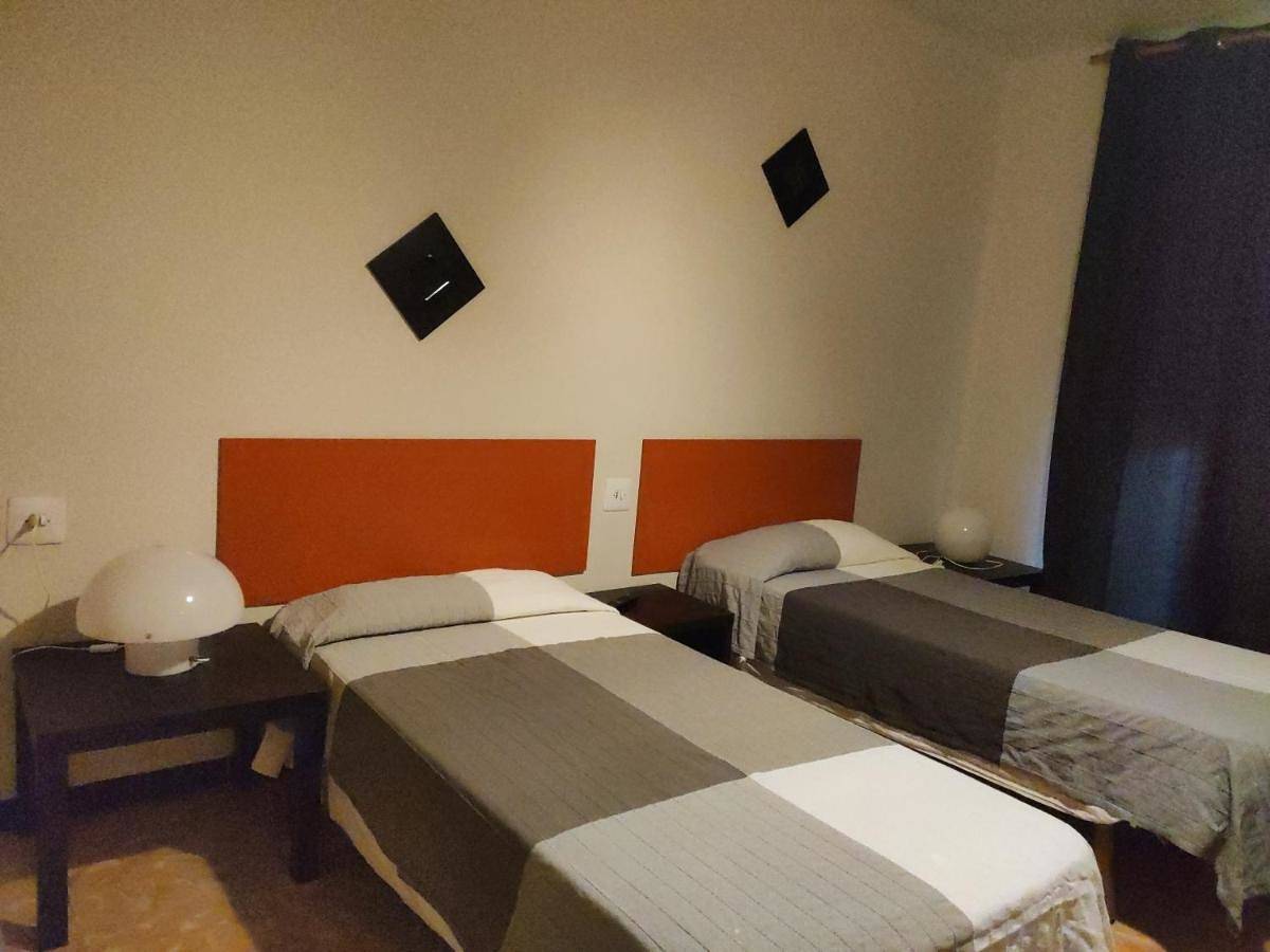 Standard Twin Room with Shared Bathroom in Avinyó, Pla de Bages DO